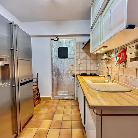 Maison Provencale - 500m
