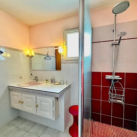 Maison Provencale - 500m Vakantiehuis *